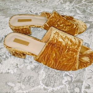Velvet Mules